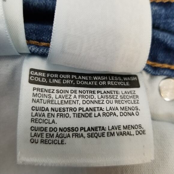 Levi's Women's Ankle Cropped Boyfriend Jeans Medium Wash Size 32 / 14 - Picture 9 of 9